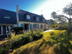 Maison bretonne rénovée, proche plage avec jardin et parking - FR-1-481-172